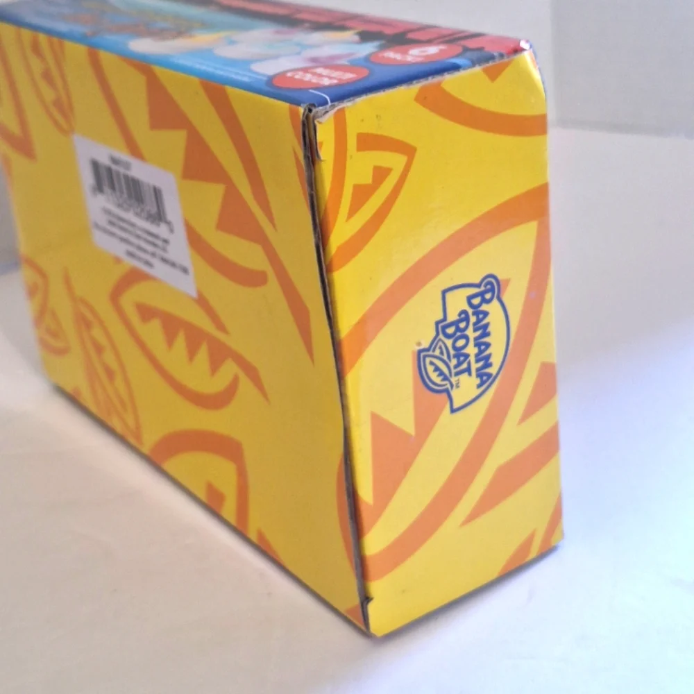 Banana Boat 6 Pack Floating LED Flickering Tea Light Candles Multicolor NIB